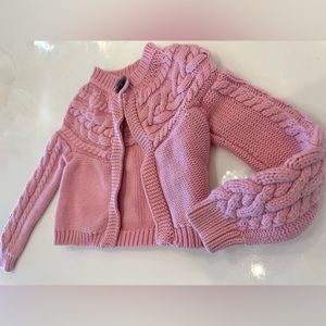Cable knit girls cardigan sweater with one button closure - Size 4 - GAP